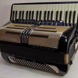 Hohner Atlantic IV 3 chöriges Tremolo